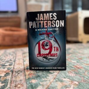 2 for $10 🏷️ 19th Christmas by James Patterson & Maxine Paetro